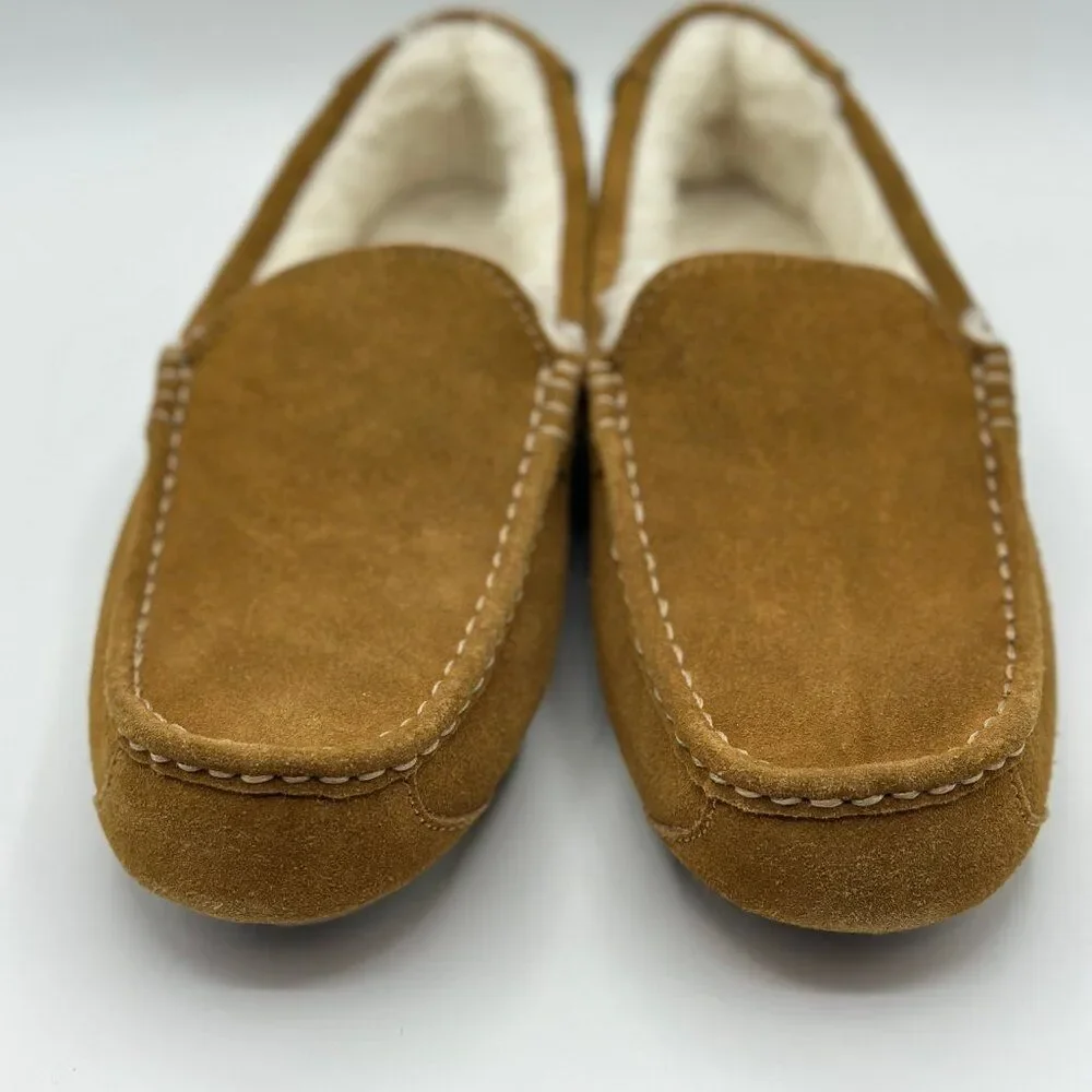 UGG new without